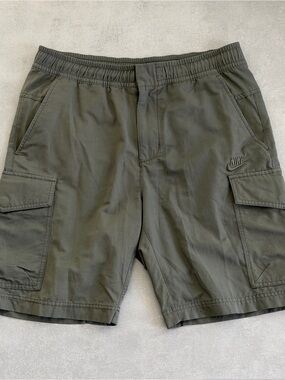 Nike Men's Olive Green Cargo Shorts